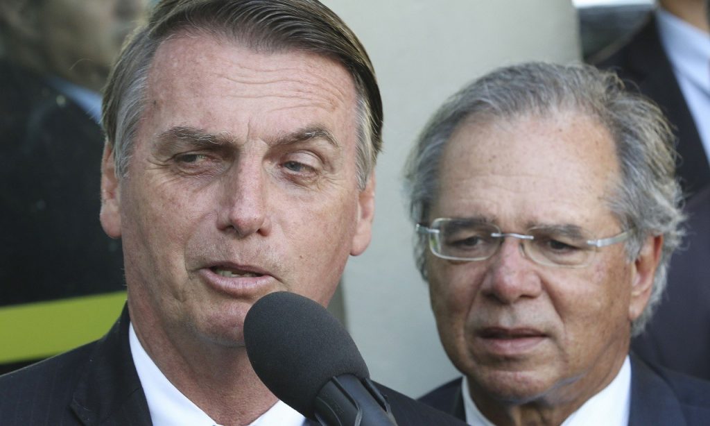 Imagem Ilustrando a Notícia: Bolsonaro e ministros são processados pelo MPF por falas contra mulheres