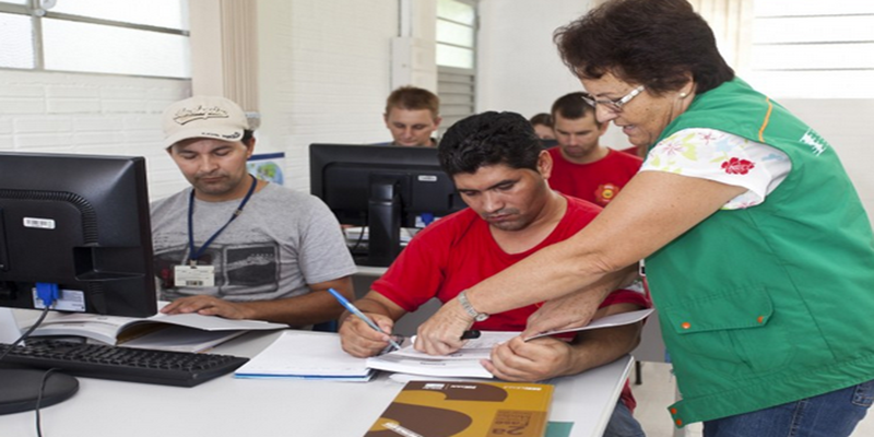 Imagem Ilustrando a Notícia: Secretaria de Trabalho abre 14 mil vagas para cursos gratuitos
