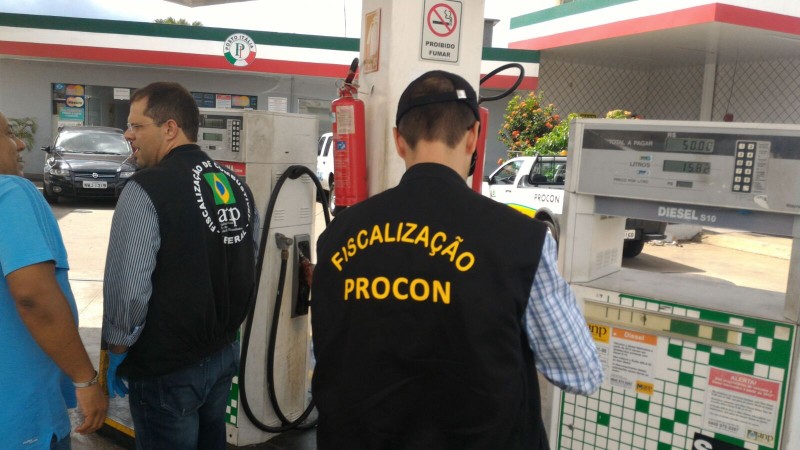 Imagem Ilustrando a Notícia: Procon investiga suposta formação de cartel em postos de combustíveis em Goiânia