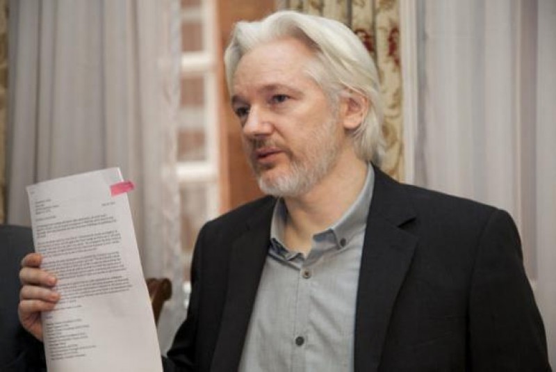Imagem Ilustrando a Notícia: Equador admite ter cortado acesso de Assange à internet