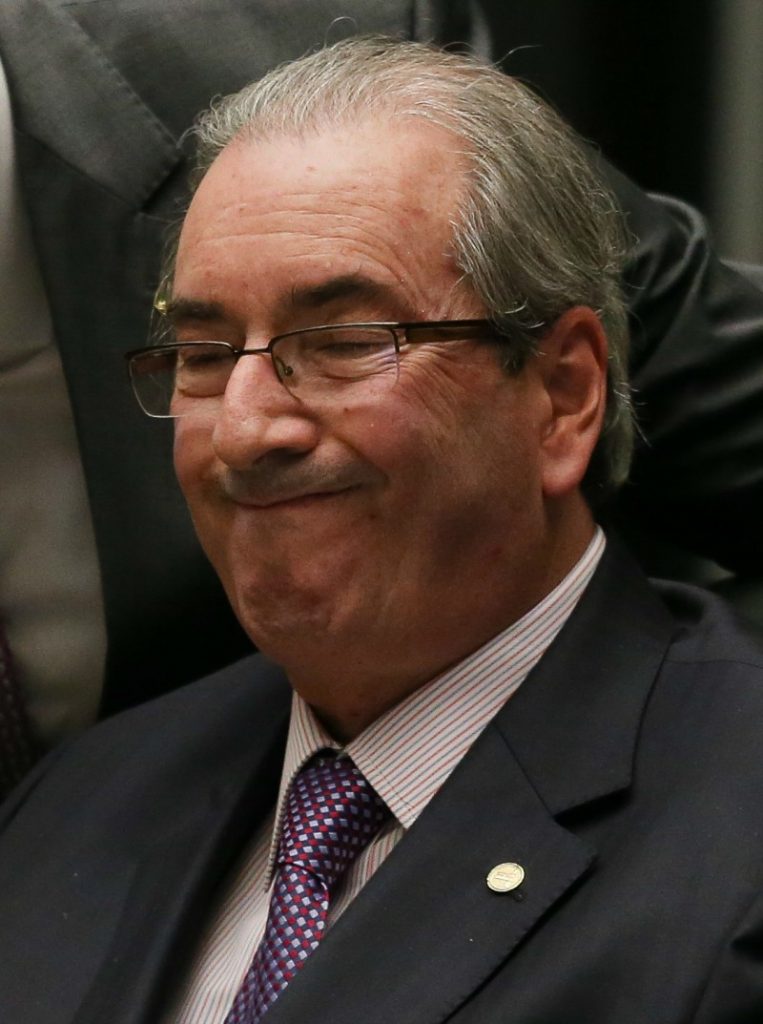 Imagem Ilustrando a Notícia: Maioria dos ministros do Supremo Tribunal Federal aprova afastamento de Cunha