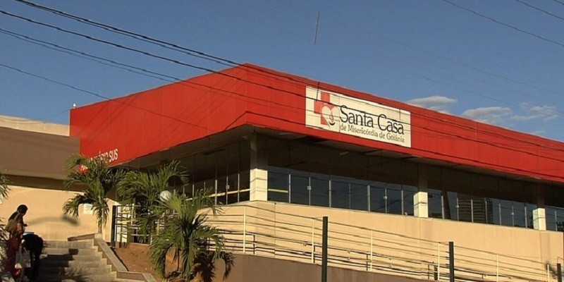 Imagem Ilustrando a Notícia: Santa Casa de Goiânia suspende cirurgias de marca-passo