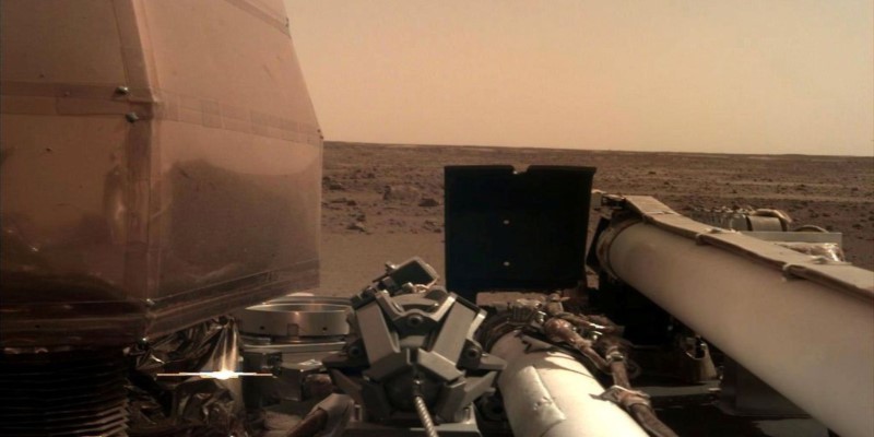 Imagem Ilustrando a Notícia: Marte recebe seu mais novo “morador robótico”