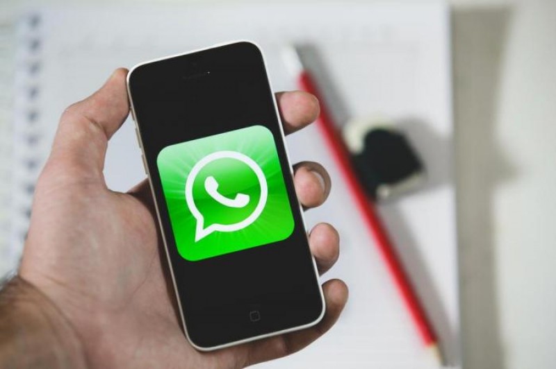 Imagem Ilustrando a Notícia: No último dia do ano, usuários relatam instabilidade no WhatsApp