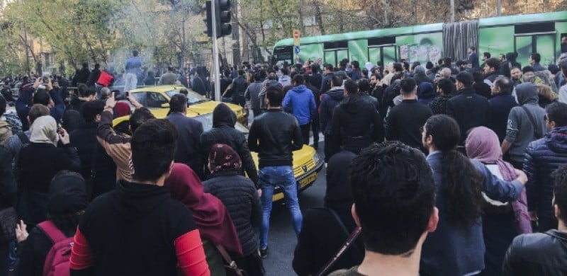Imagem Ilustrando a Notícia: Vinte pessoas morrem em novos protestos contra inflação no Irã