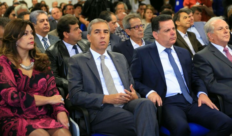 Imagem Ilustrando a Notícia: Zé Eliton e Governador do Estado participam da inauguração do Sebrae
