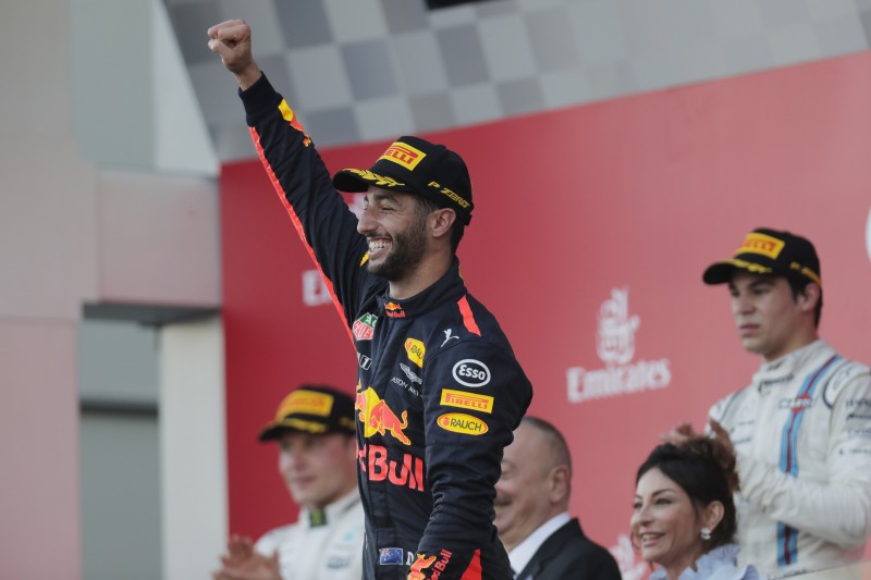 Imagem Ilustrando a Notícia: Ricciardo vence GP ‘maluco’