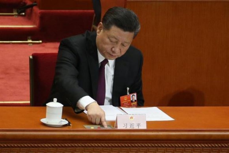 Imagem Ilustrando a Notícia: Xi Jinping é reeleito por unanimidade como presidente da China