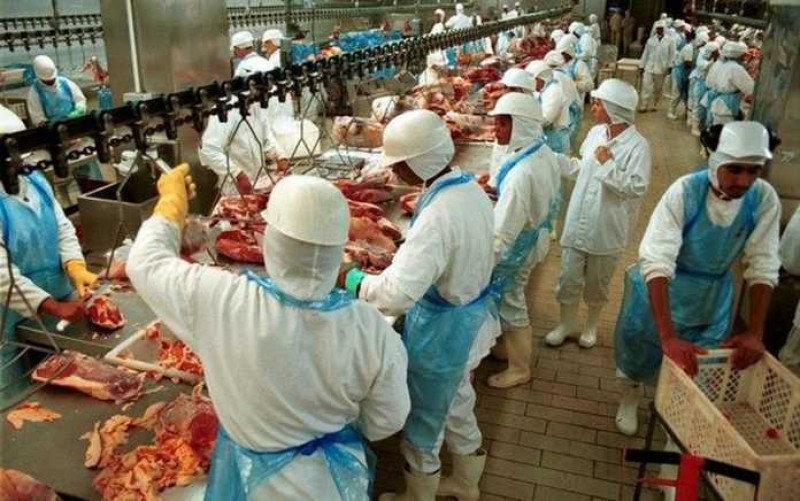 Imagem Ilustrando a Notícia: Carne Fraca: unidades com “sinal verde” pedem ajuda do governo