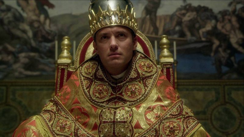 Imagem Ilustrando a Notícia: Jude Law será papa jovem em série da HBO