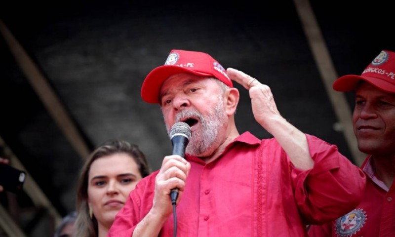 Imagem Ilustrando a Notícia: MPF denuncia Lula por corrupção passiva