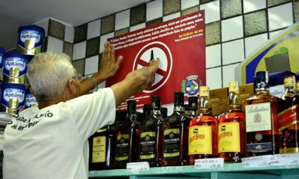 Imagem Ilustrando a Notícia: Lei Seca: venda de bebidas alcoólicas está proibida nas eleições, menos na Capital