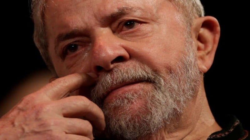 Imagem Ilustrando a Notícia: Por 6 votos a 1, TSE rejeita candidatura de Lula nas eleições