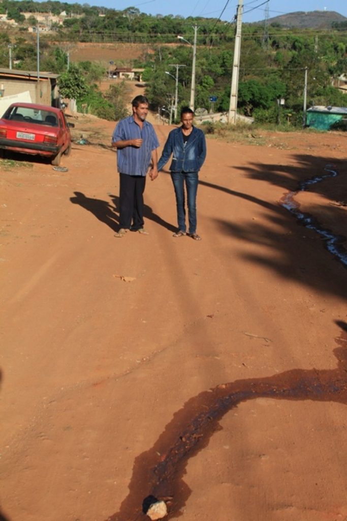 Imagem Ilustrando a Notícia: Ruas sem asfalto causam transtornos em S. Canedo