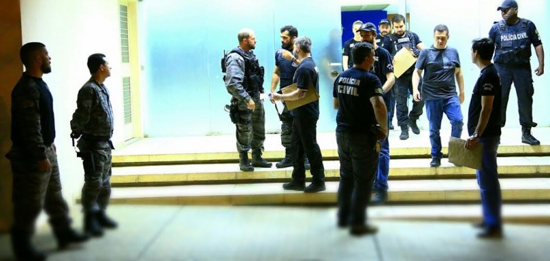 Imagem Ilustrando a Notícia: Policia Civil cumpre mandados de condução coercitiva em Goiás e no DF