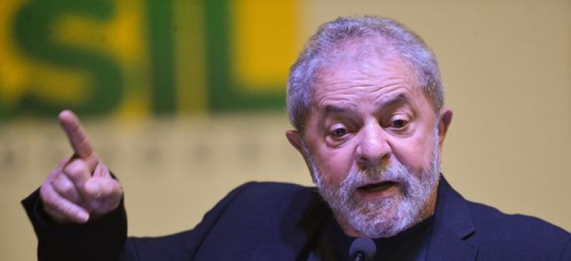 Imagem Ilustrando a Notícia: Crítica ao STF foi “reação extrema” a “subtração de direitos”, diz Lula