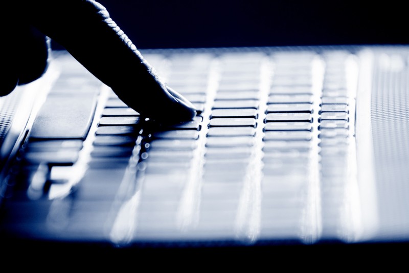 Imagem Ilustrando a Notícia: Ministério Público denuncia ‘hackers’ por fraude em contas correntes