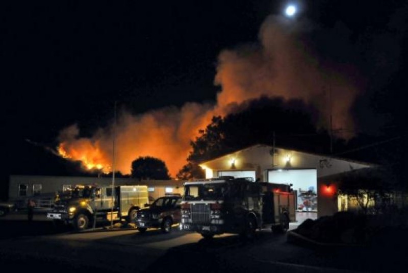Imagem Ilustrando a Notícia: Incêndio deixa estados em alerta nos Estados Unidos