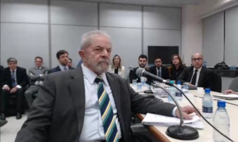 Imagem Ilustrando a Notícia: Defesa de Palocci sobre declarações de Lula “Dissimulado é ele”