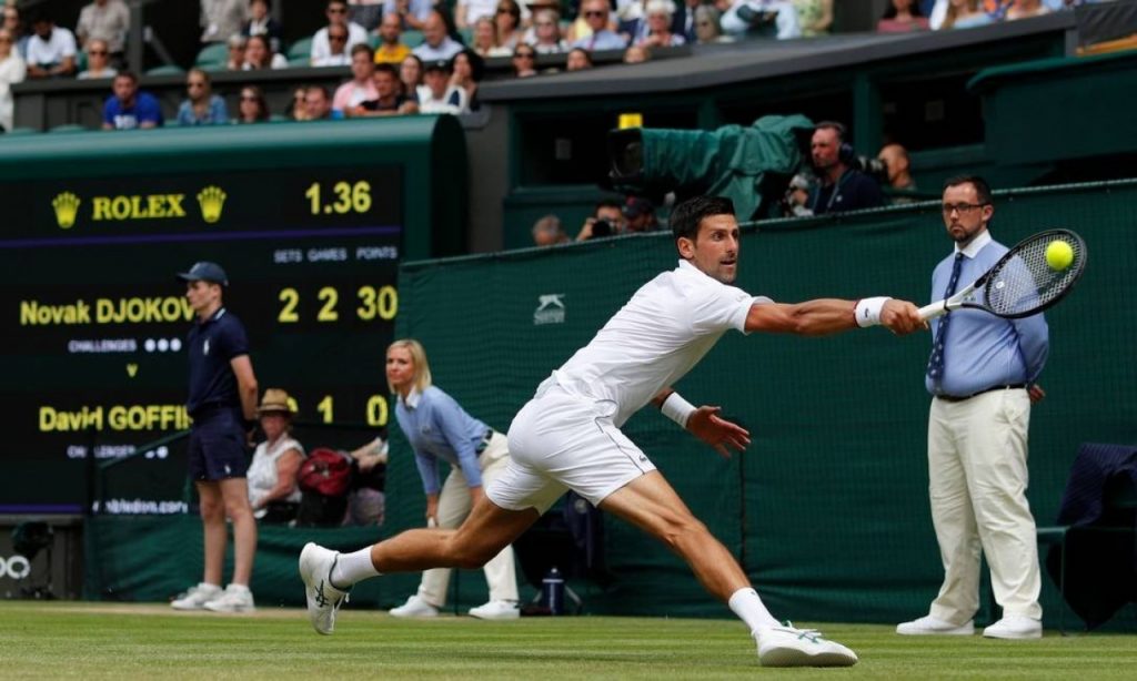 Imagem Ilustrando a Notícia: Djokovic vai à semifinal de Wimbledon