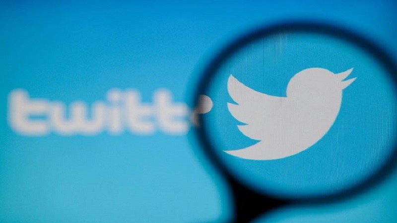 Imagem Ilustrando a Notícia: Twitter teve 2,7 milhões de postagens sobre divergências política