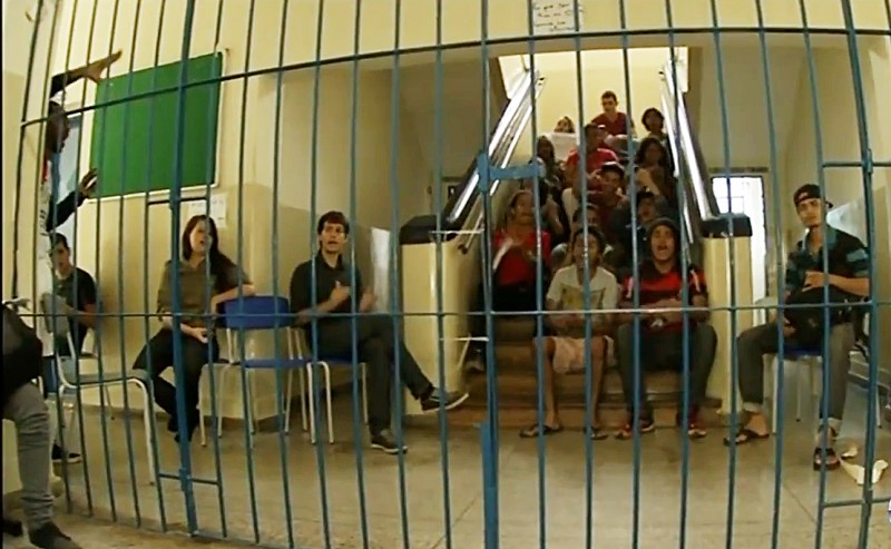 Imagem Ilustrando a Notícia: Juíza suspende edital de OSs nas escolas públicas