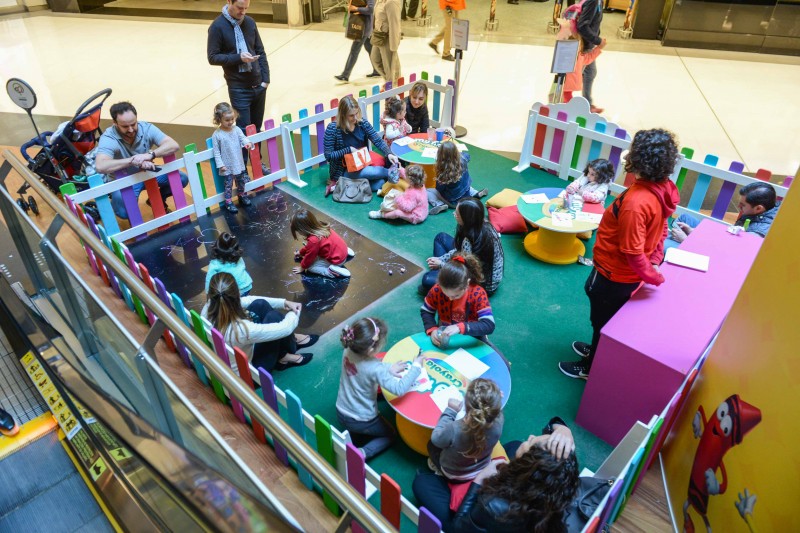 Imagem Ilustrando a Notícia: Casa Crayola Flamboyant convida criançada a pintar o set