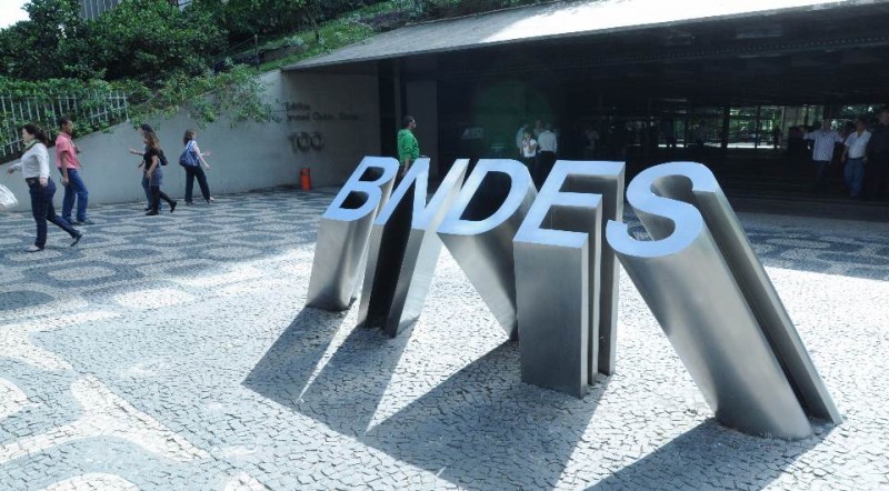Imagem Ilustrando a Notícia: Conselho do BNDES aprova repasse de R$ 17 bilhões ao Tesouro Nacional