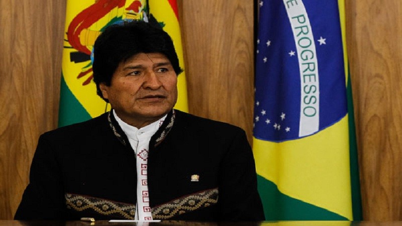 Imagem Ilustrando a Notícia: Medalha e faixa presidencial da Bolívia são roubadas