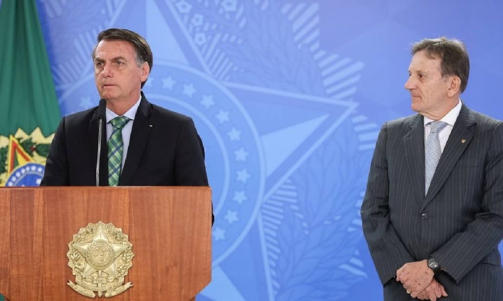 Imagem Ilustrando a Notícia: Correios será a primeira estatal a ser privatizada, afirma Bolsonaro; confira a lista
