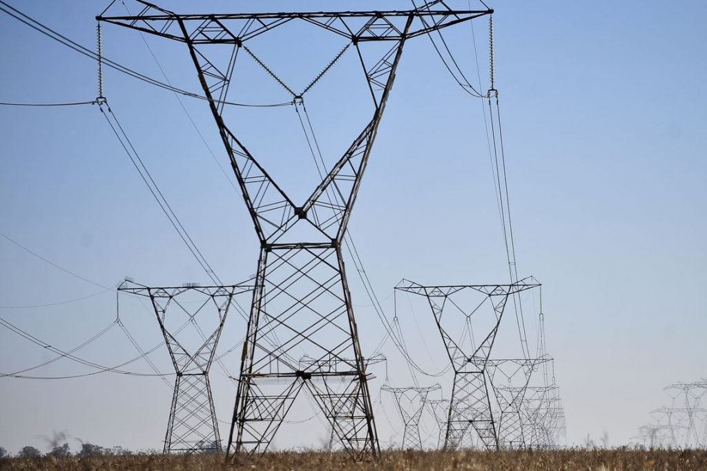 Imagem Ilustrando a Notícia: Maio terá bandeira amarela na tarifa de energia elétrica