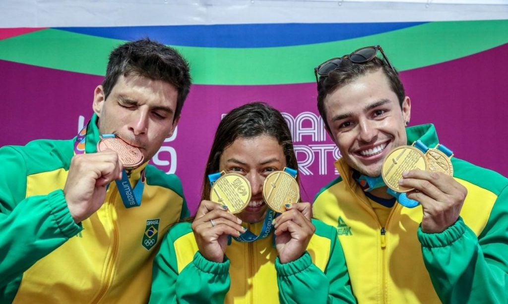 Imagem Ilustrando a Notícia: Brasil conquista quatro ouros em dia com mais de 10 medalhas