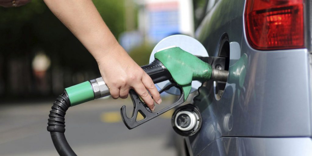 Imagem Ilustrando a Notícia: Preço da gasolina diminui e litro chega custar R$ 4,49 em postos de Goiânia