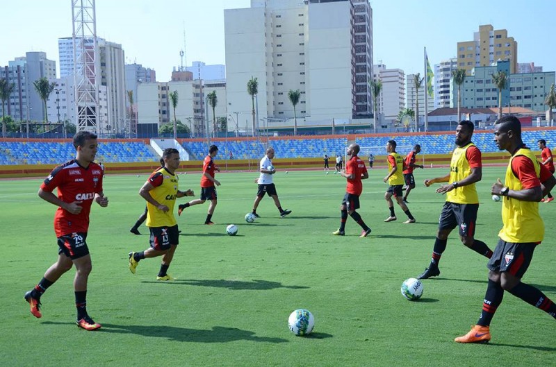 Imagem Ilustrando a Notícia: Atlético faz primeiro  treino no Olímpico