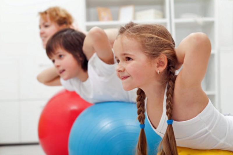 Imagem Ilustrando a Notícia: Pediatras lançam guia para promover atividade física a criança e adolescente