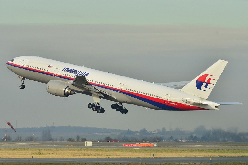 Imagem Ilustrando a Notícia: Malásia faz acordo com empresa para retomar busca de avião desaparecido