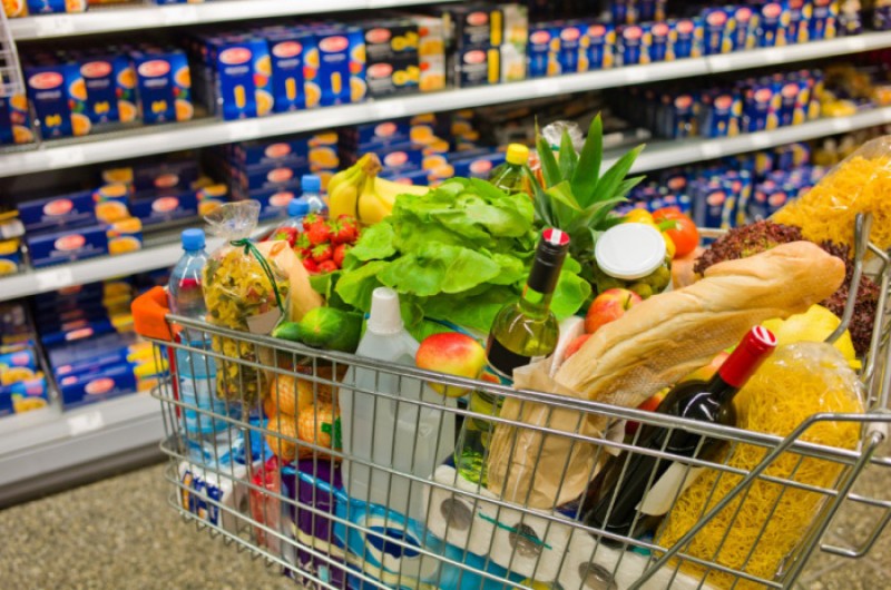 Imagem Ilustrando a Notícia: Alimentos e habitação pressionam a inflação de março