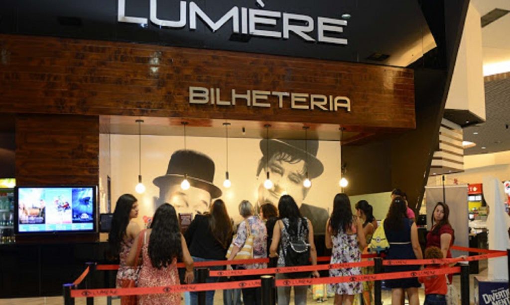 Imagem Ilustrando a Notícia: Justiça determina que Cinema Lumière deixe shopping, em Goiânia