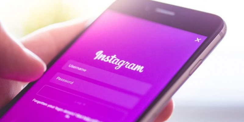 Imagem Ilustrando a Notícia: Prestes a atualizar, Instagram revela 4 novos recursos