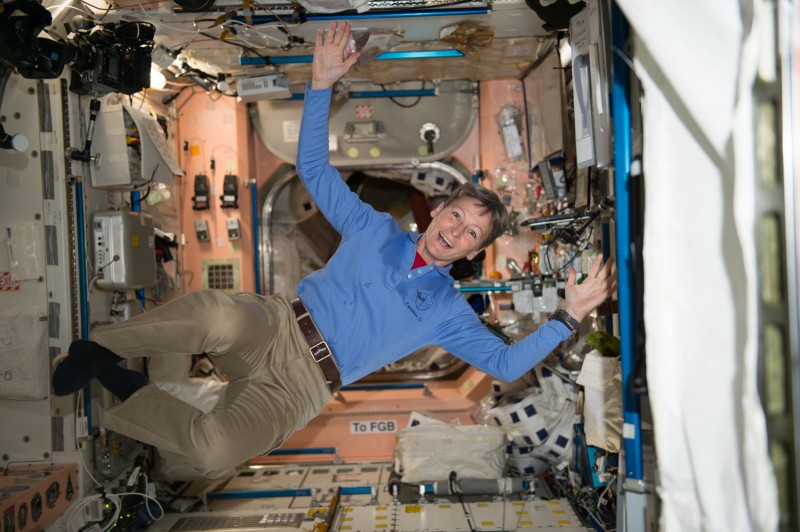 Imagem Ilustrando a Notícia: Astronauta bate recorde de tempo no espaço: 535 dias