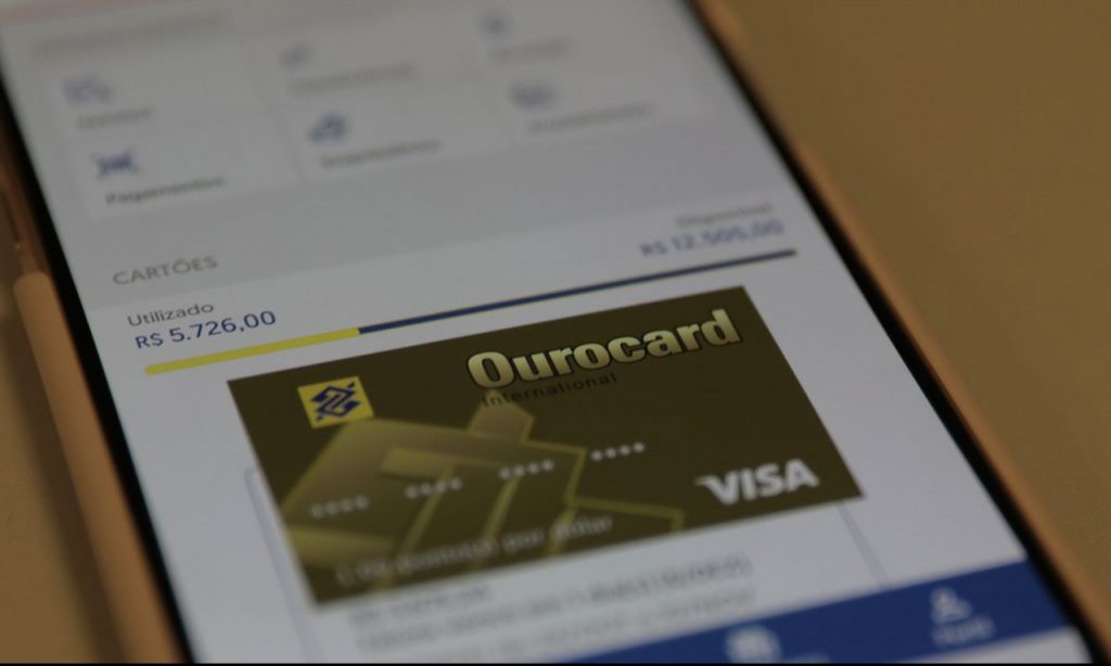 Imagem Ilustrando a Notícia: Banco Central lança sistema de pagamento instantâneo no Brasil