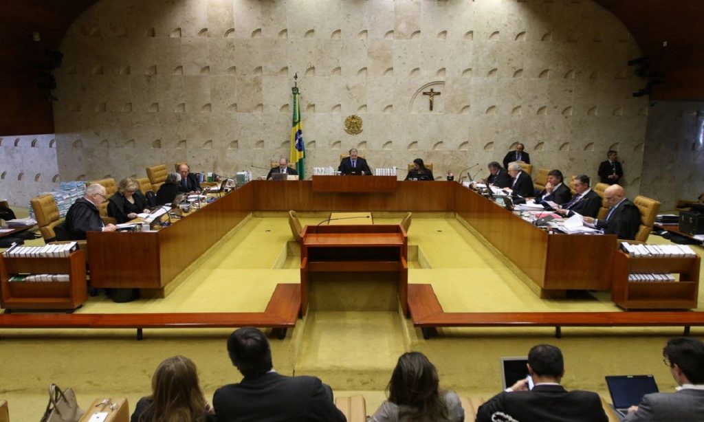 Imagem Ilustrando a Notícia: Moraes vota a favor do envio de dados de órgãos de controle ao MP