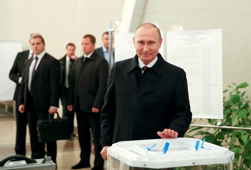 Imagem Ilustrando a Notícia: Russos vão amanhã às urnas; Vladimir Putin deve ser reeleito