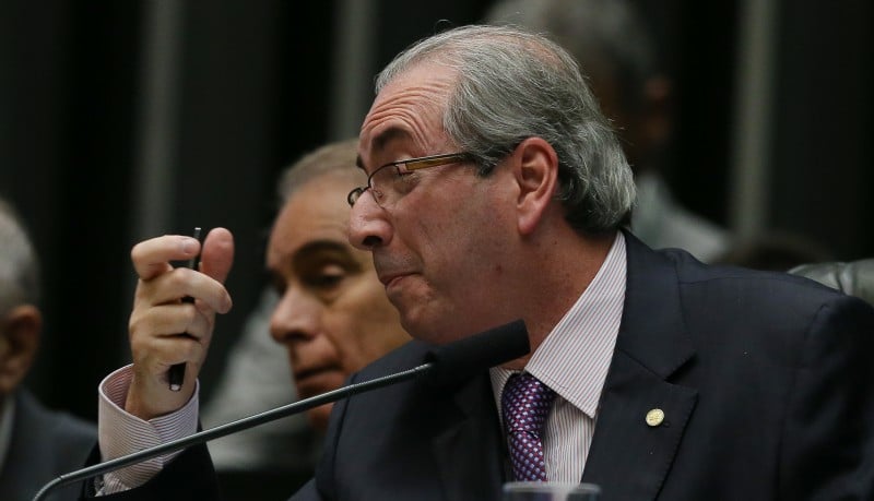 Imagem Ilustrando a Notícia: STF começa sessão para decidir se mantém afastamento de Cunha