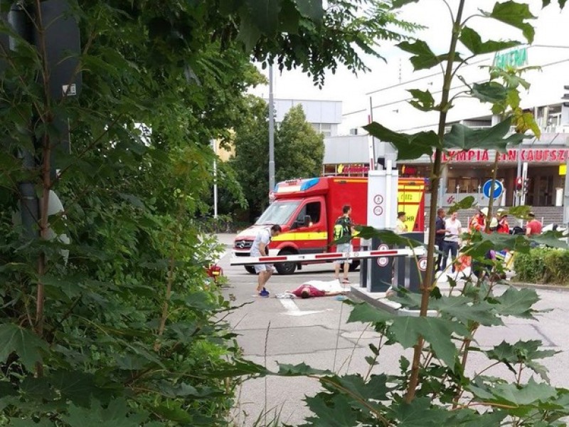 Imagem Ilustrando a Notícia: Mortos em shopping em Munique chegam a seis, diz polícia