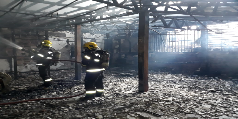 Imagem Ilustrando a Notícia: Incêndio destrói academia no Setor Sul, em Goiânia