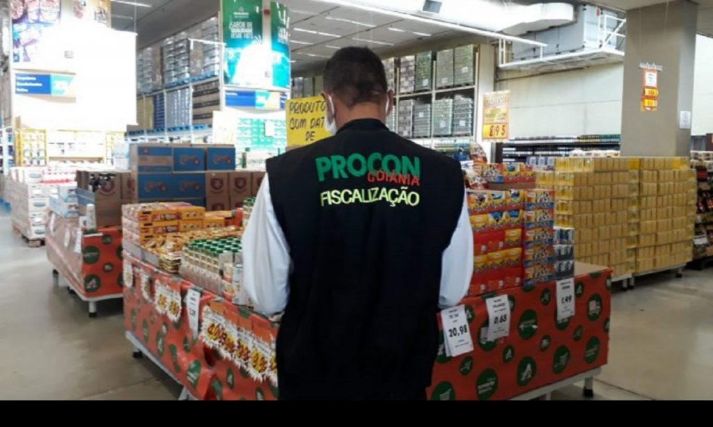 Imagem Ilustrando a Notícia: Comerciantes são notificados em Goiânia por preços abusivos