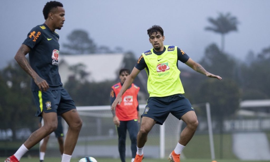 Imagem Ilustrando a Notícia: De volta à Granja Comary, Seleção Brasileira faz primeiro treino para final com o Peru