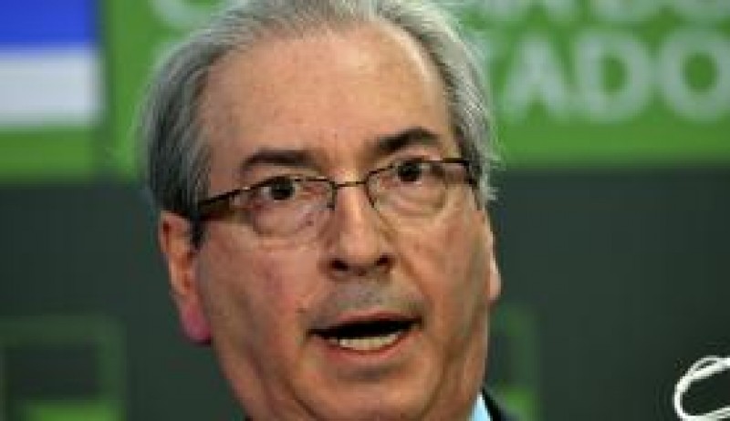Imagem Ilustrando a Notícia: Cunha diz que ausência de deputados levantará suspeição sobre caráter