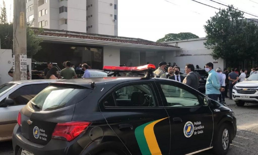 Imagem Ilustrando a Notícia: Governador de Goiás diz que mortes de advogados podem ter sido “encomendadas”